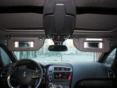 2012款 1.6T 自动 尊享版 5座