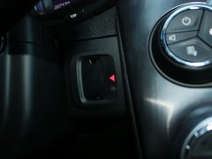 2012款 1.6T 自动 尊享版 5座