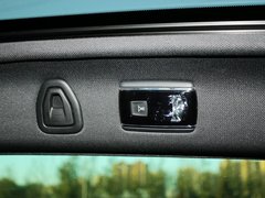 2012款 1.6T 自动 尊享版 5座