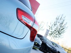 2012款 1.6T 自动 尊享版 5座