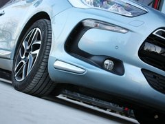 2012款 1.6T 自动 尊享版 5座