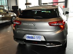 2012款 1.6T 自动 尊享版 5座