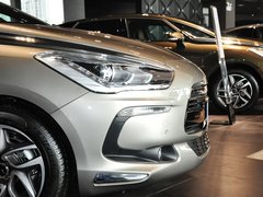 2012款 1.6T 自动 尊享版 5座