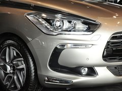2012款 1.6T 自动 尊享版 5座