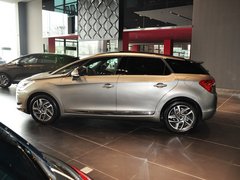 2012款 1.6T 自动 尊享版 5座