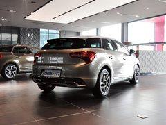2012款 1.6T 自动 尊享版 5座