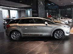 2012款 1.6T 自动 尊享版 5座
