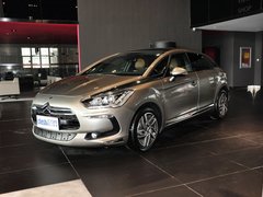 2012款 1.6T 自动 尊享版 5座