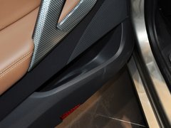2012款 1.6T 自动 尊享版 5座