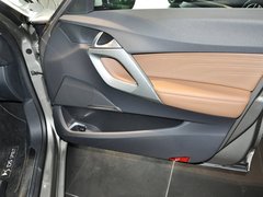 2012款 1.6T 自动 尊享版 5座