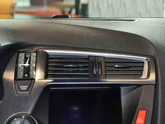 2012款 1.6T 自动 尊享版 5座