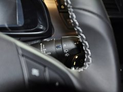 2012款 1.6T 自动 尊享版 5座