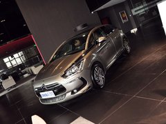 2012款 1.6T 自动 尊享版 5座