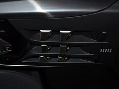 2012款 1.6T 自动 尊享版 5座
