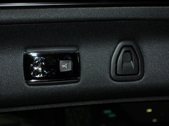 2012款 1.6T 自动 尊享版 5座