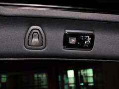 2012款 1.6T 自动 尊享版 5座