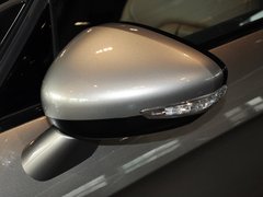 2012款 1.6T 自动 尊享版 5座