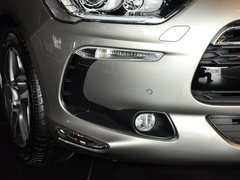 2012款 1.6T 自动 尊享版 5座