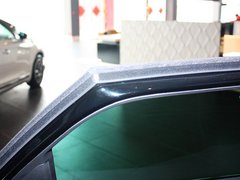 2012款 1.6T 自动 尊享版 5座