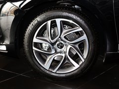 2012款 1.6T 自动 尊享版 5座