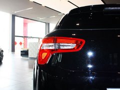 2012款 1.6T 自动 尊享版 5座