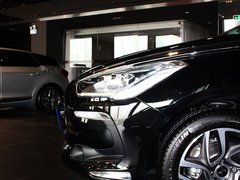 2012款 1.6T 自动 尊享版 5座