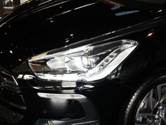 2012款 1.6T 自动 尊享版 5座