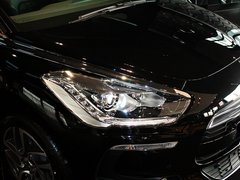 2012款 1.6T 自动 尊享版 5座