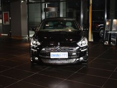2012款 1.6T 自动 尊享版 5座