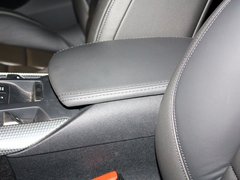 2012款 1.6T 自动 尊享版 5座