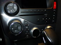 2012款 1.6T 自动 尊享版 5座