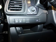 2012款 1.6T 自动 尊享版 5座