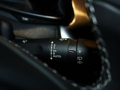 2012款 1.6T 自动 尊享版 5座