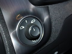 DS 5(进口) 2012款 1.6T 自动 尊享版 5座