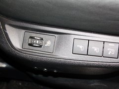 2012款 1.6T 自动 尊享版 5座