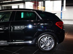 2012款 1.6T 自动 尊享版 5座