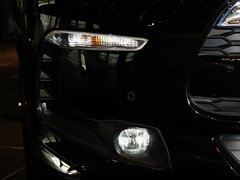 2012款 1.6T 自动 尊享版 5座