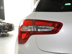 2012款 1.6T 自动 尊享版 5座
