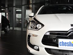 2012款 1.6T 自动 尊享版 5座