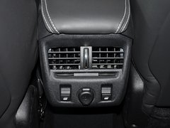 2012款 1.6T 自动 尊享版 5座