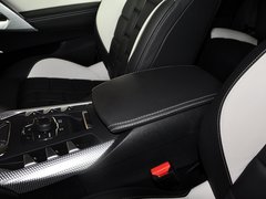 2012款 1.6T 自动 尊享版 5座