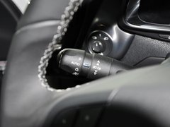 2012款 1.6T 自动 尊享版 5座