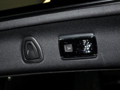 2012款 1.6T 自动 尊享版 5座