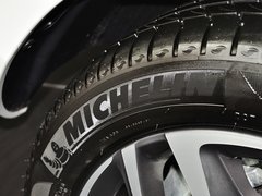 2012款 1.6T 自动 尊享版 5座