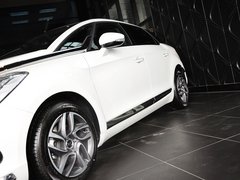 2012款 1.6T 自动 尊享版 5座