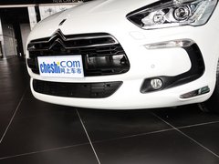2012款 1.6T 自动 尊享版 5座