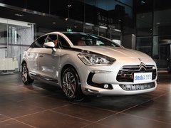 2012款 1.6T 自动 尊享版 5座