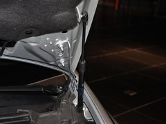 2012款 1.6T 自动 尊享版 5座