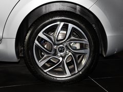 2012款 1.6T 自动 尊享版 5座