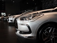 2012款 1.6T 自动 尊享版 5座